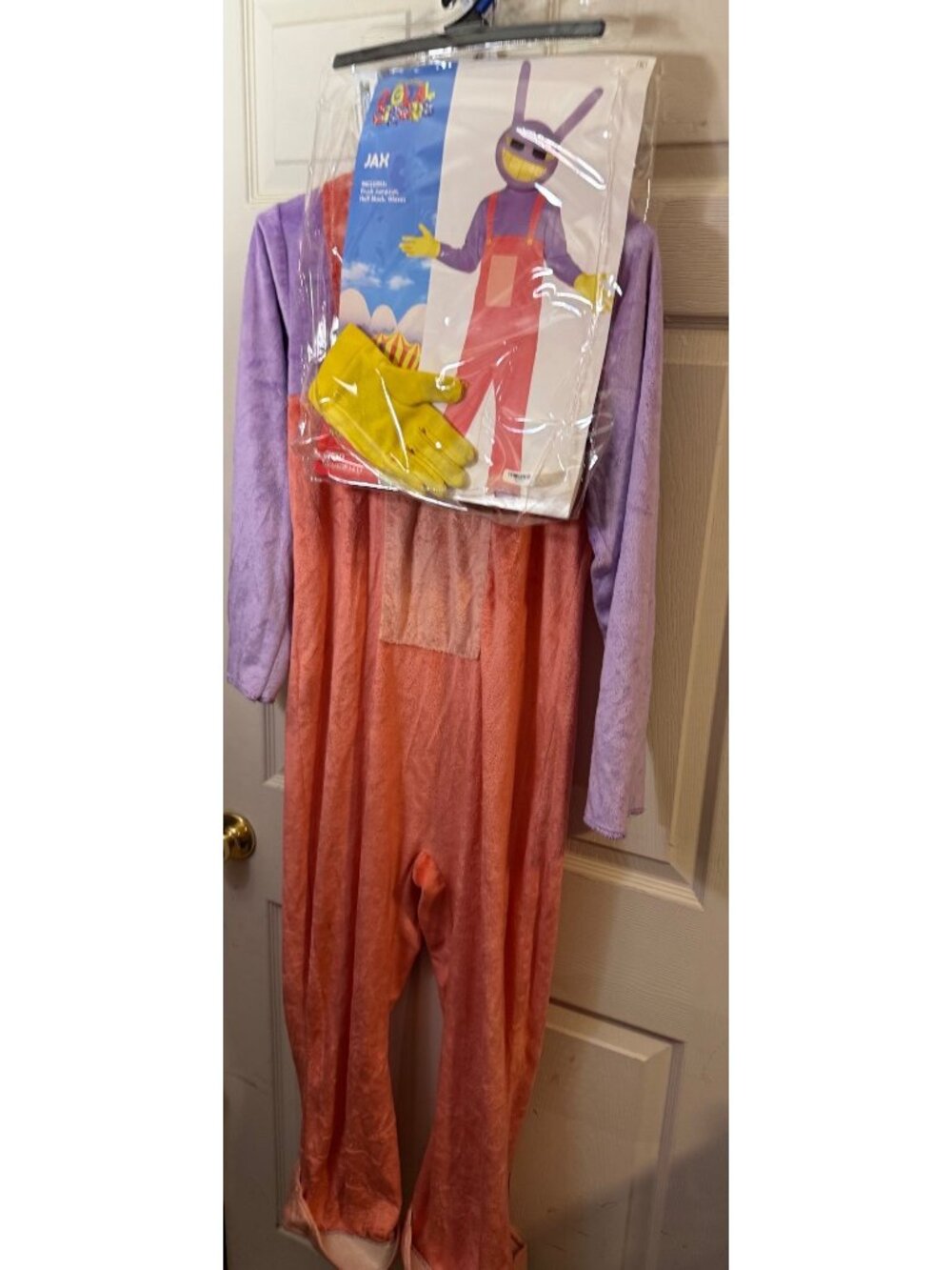 The Amazing Digital Circus Jax Costume – Kids XL (14–16) – Missing One Glove - Picture 6 of 8